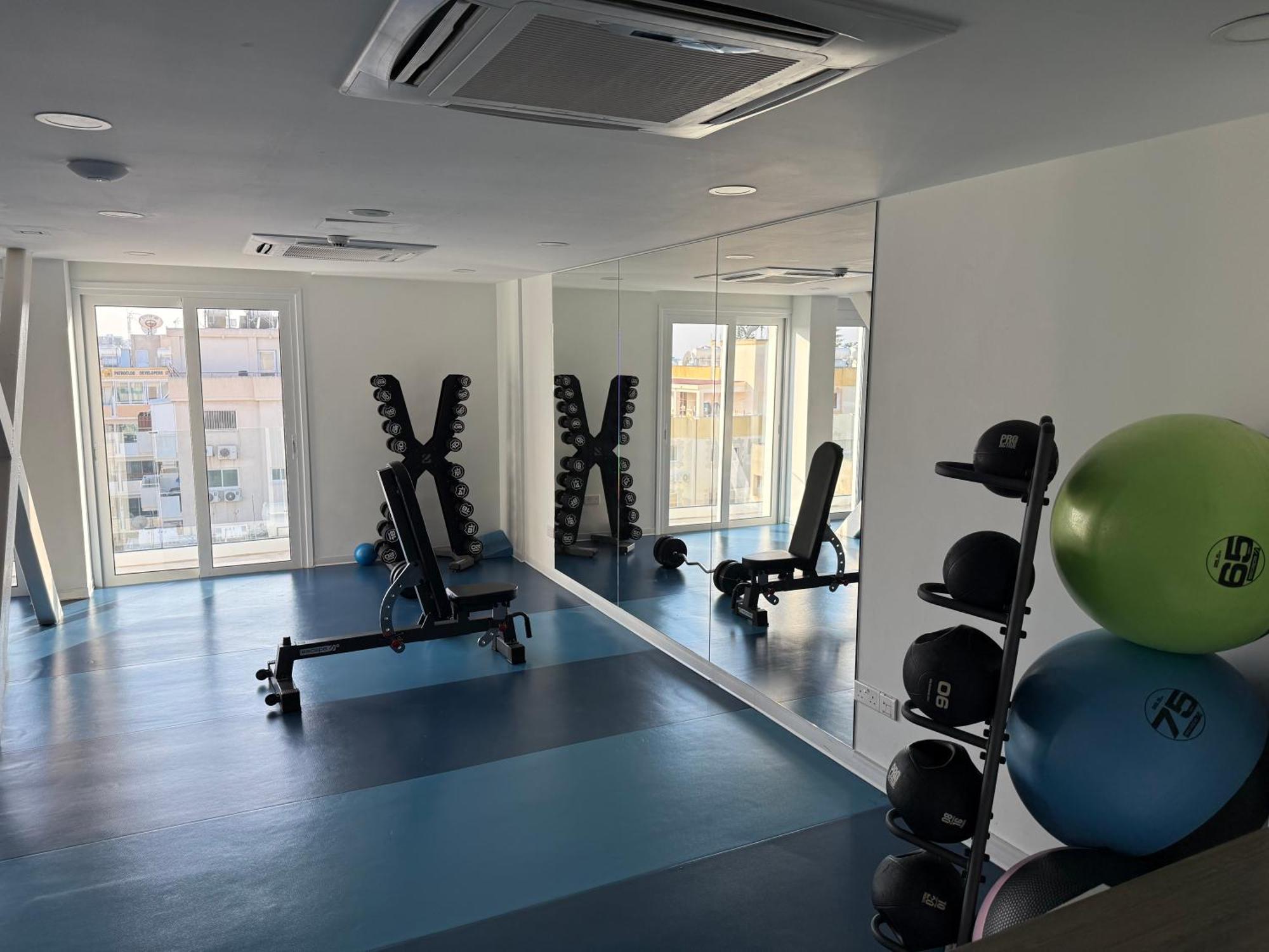 Best Western Plus Larco Hotel ลาร์นาคา ภายนอก รูปภาพ
